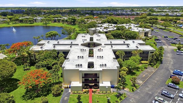 5160 Las Verdes Circle Unit 101, Delray Beach, FL 33484