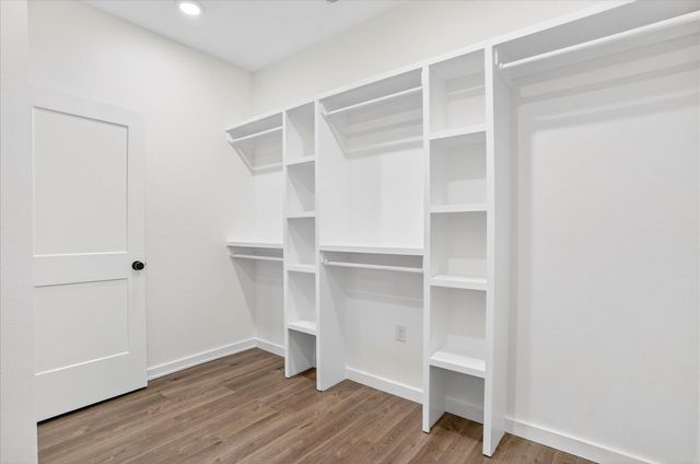 3805 E Hutcheson Avenue, Springfield, MO 65802