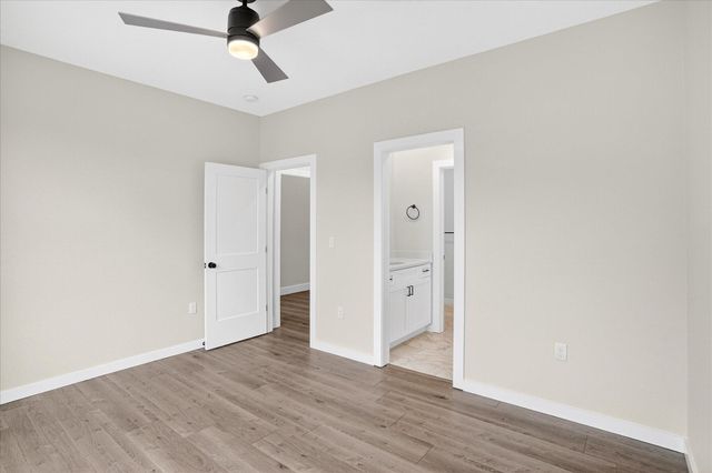 3805 E Hutcheson Avenue, Springfield, MO 65802