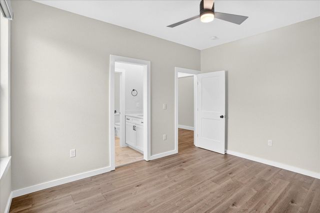 3805 E Hutcheson Avenue, Springfield, MO 65802