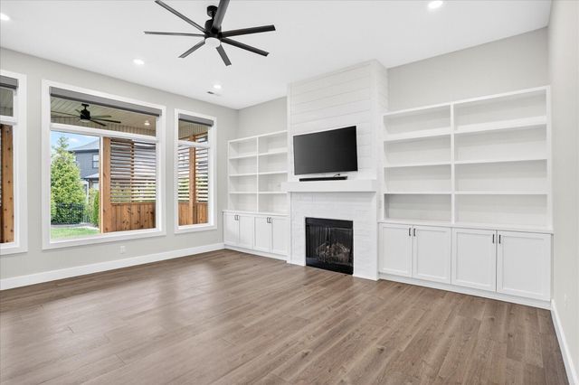 3805 E Hutcheson Avenue, Springfield, MO 65802