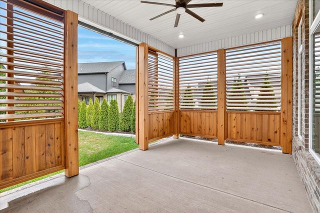 3805 E Hutcheson Avenue, Springfield, MO 65802