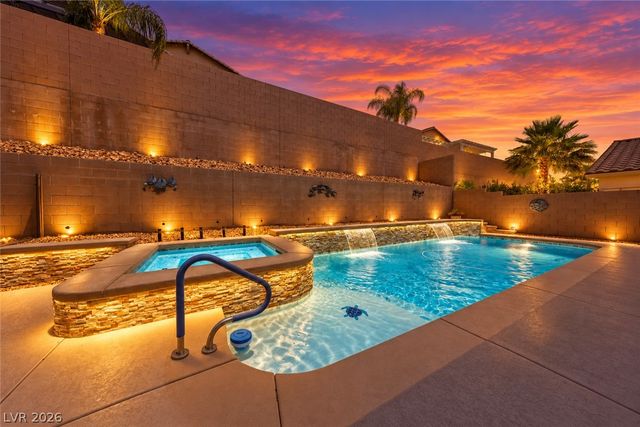 10100 Cambridge Brook Avenue, Las Vegas, NV 89149