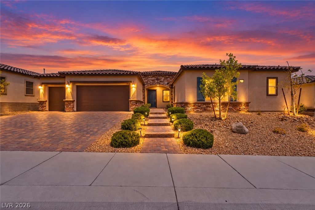 10100 Cambridge Brook Avenue, Las Vegas, NV 89149