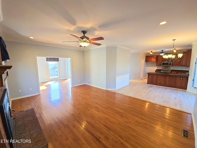 2832 Kensington Street, Athens, TN 37303