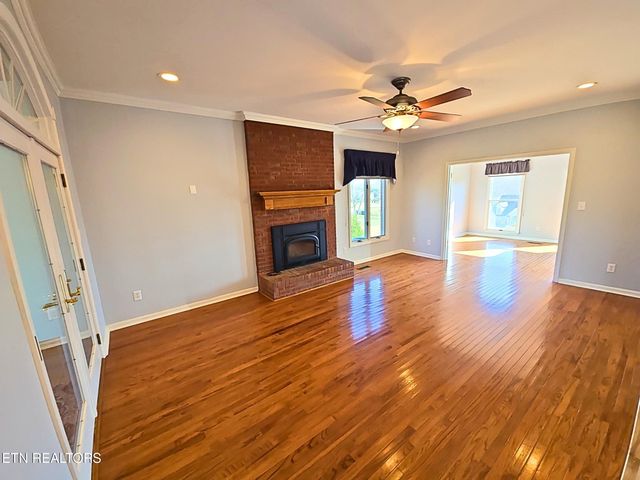 2832 Kensington Street, Athens, TN 37303