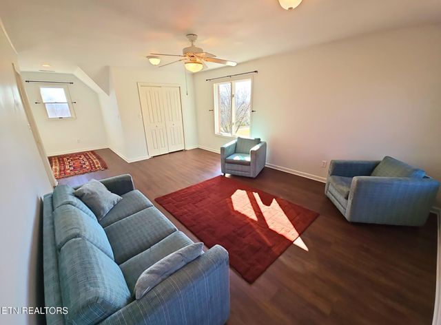 2832 Kensington Street, Athens, TN 37303