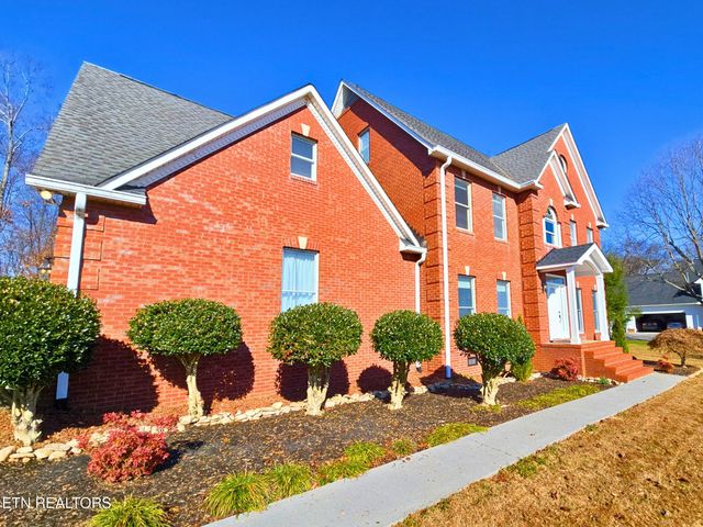 2832 Kensington Street, Athens, TN 37303