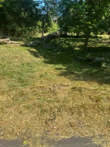 1811 S Brookside Avenue, Independence, MO 64052