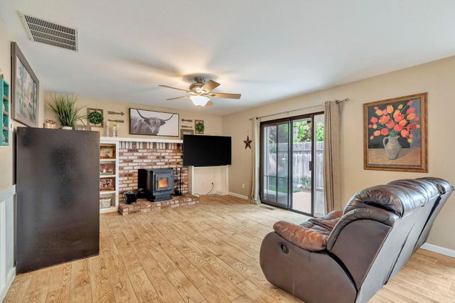 1951 Calistoga Drive, Hollister, CA 95023