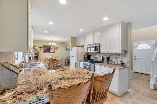 1951 Calistoga Drive, Hollister, CA 95023