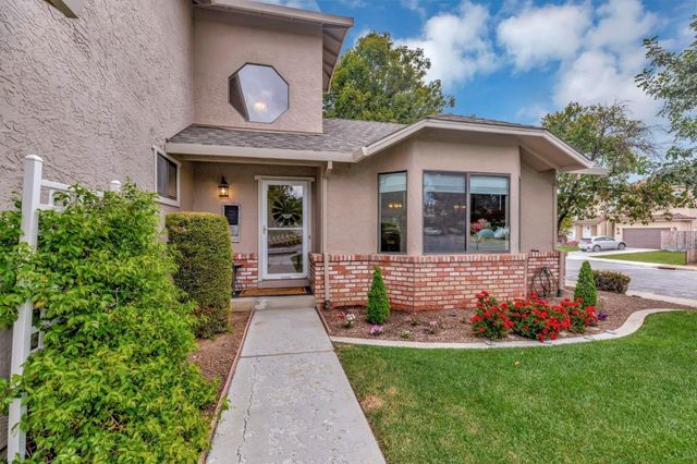 1951 Calistoga Drive, Hollister, CA 95023