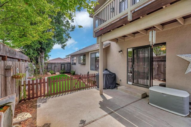 1951 Calistoga Drive, Hollister, CA 95023