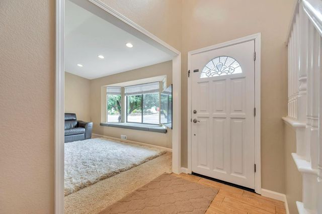 1951 Calistoga Drive, Hollister, CA 95023