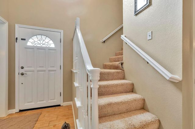 1951 Calistoga Drive, Hollister, CA 95023