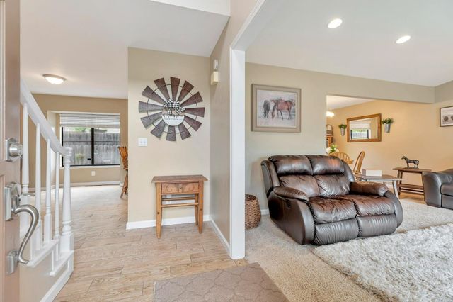 1951 Calistoga Drive, Hollister, CA 95023