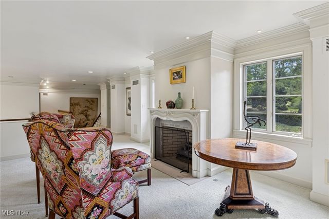 400 Hunters Hollow Drive SE, Warren, OH 44484