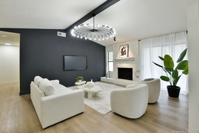 7947 Airflight, San Antonio, TX 78250