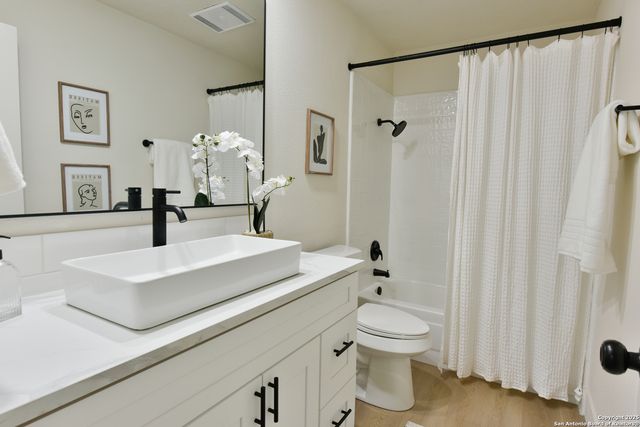 7947 Airflight, San Antonio, TX 78250