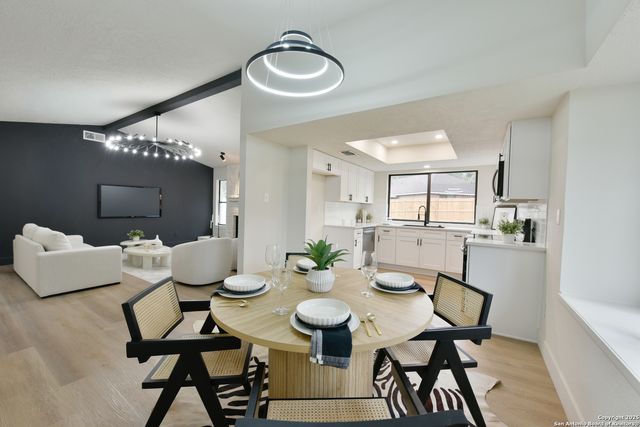 7947 Airflight, San Antonio, TX 78250