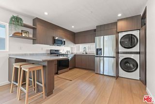 921 N Mariposa Avenue 1/2, Los Angeles, CA 90029