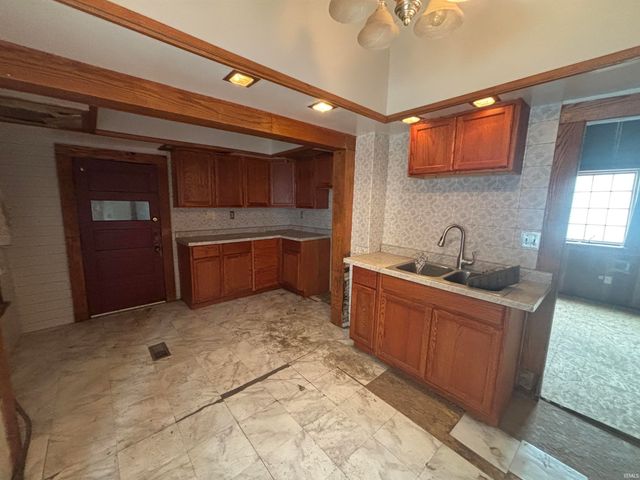 1154 W Main Street, Fort Wayne, IN 46808