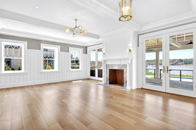 71 Lake Road, Manhasset, NY 11030