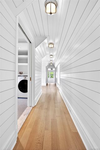 71 Lake Road, Manhasset, NY 11030