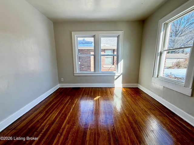 729 S 39th St 1, Louisville, KY 40211