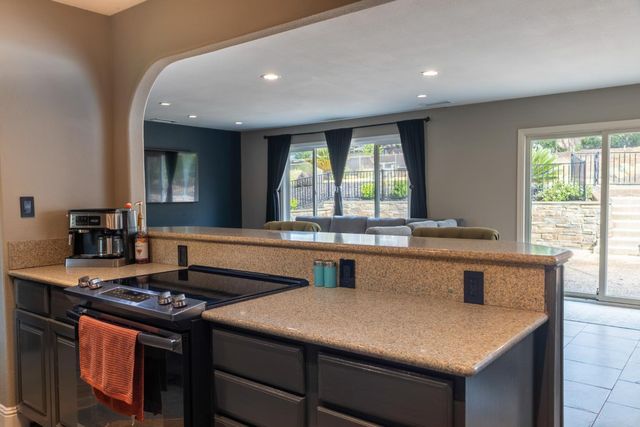 17146 Vintage Dr, Grass Valley, CA 95949