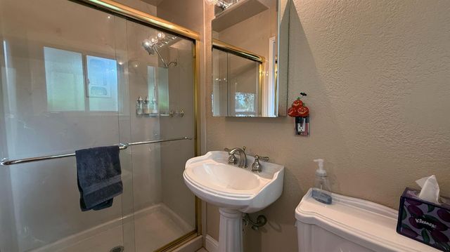 17146 Vintage Dr, Grass Valley, CA 95949