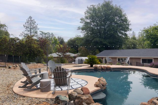 17146 Vintage Dr, Grass Valley, CA 95949