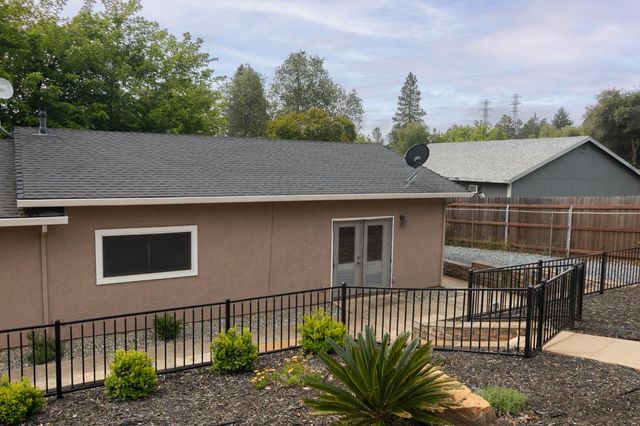 17146 Vintage Dr, Grass Valley, CA 95949