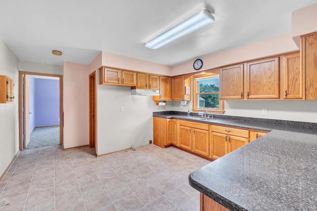 2131 Empire DRIVE, Waukesha, WI 53186