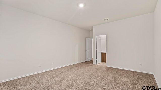 5024 Shumard Drive, Lindale, TX 75771