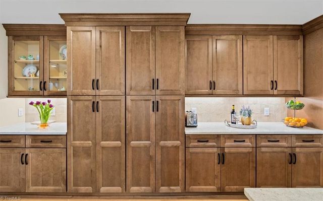 103 Tangle Drive, Jamestown, NC 27282