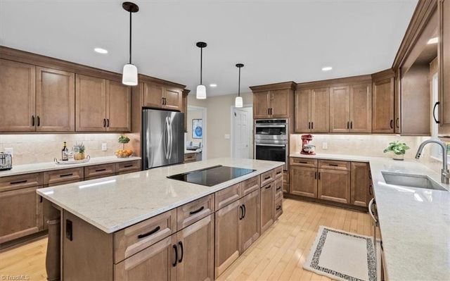 103 Tangle Drive, Jamestown, NC 27282