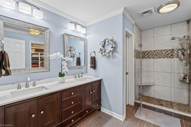 103 Tangle Drive, Jamestown, NC 27282