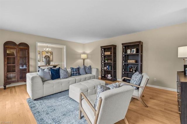 103 Tangle Drive, Jamestown, NC 27282