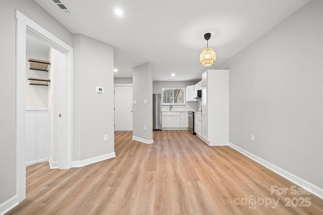 2545 Stockbridge Drive, Charlotte, NC 28210