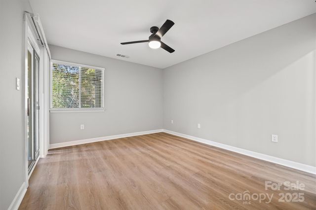 2545 Stockbridge Drive, Charlotte, NC 28210