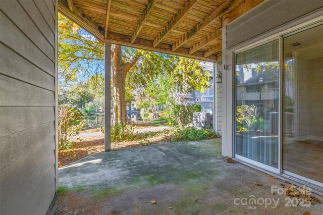 2545 Stockbridge Drive, Charlotte, NC 28210