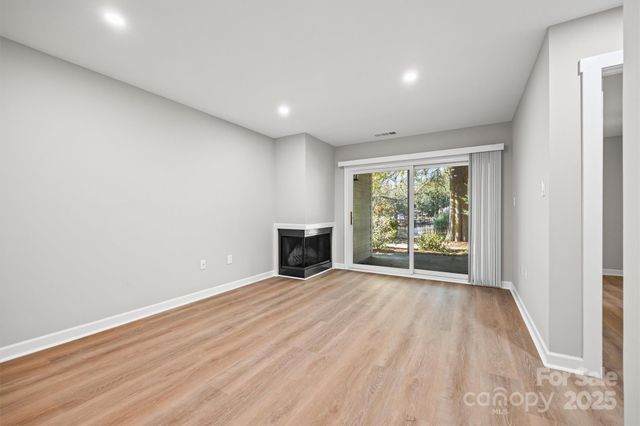 2545 Stockbridge Drive, Charlotte, NC 28210