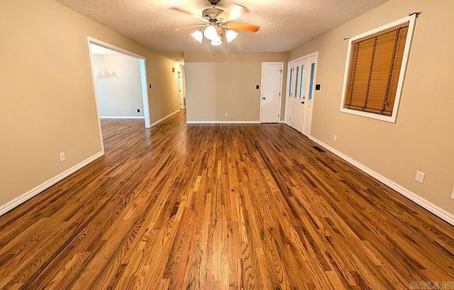208 MC 6087, Yellville, AR 72687