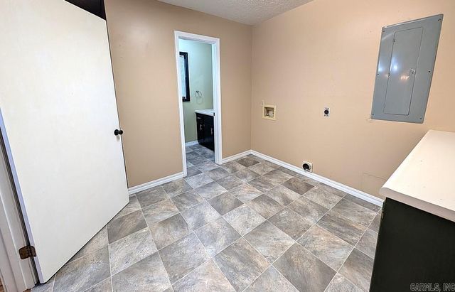 208 MC 6087, Yellville, AR 72687