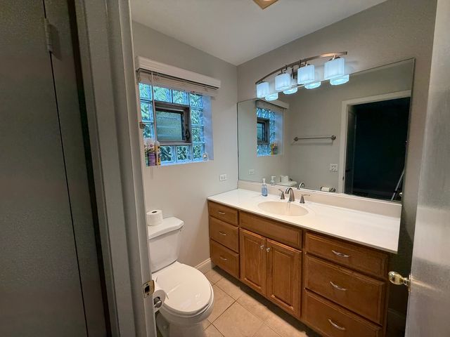 1954 Redwood Lane, Northbrook, IL 60062