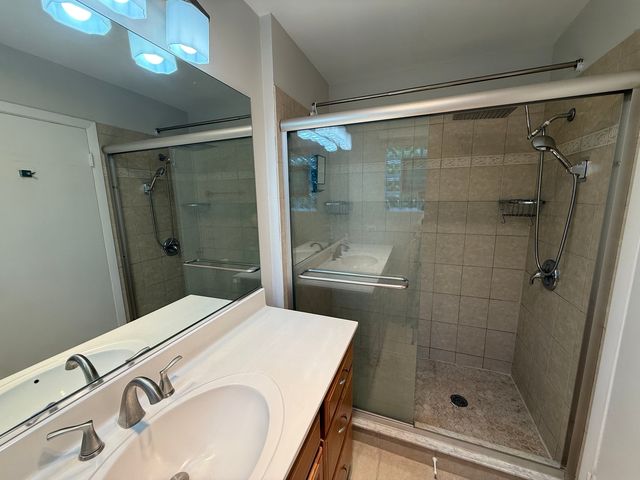 1954 Redwood Lane, Northbrook, IL 60062
