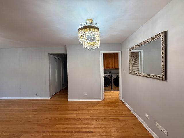 1954 Redwood Lane, Northbrook, IL 60062