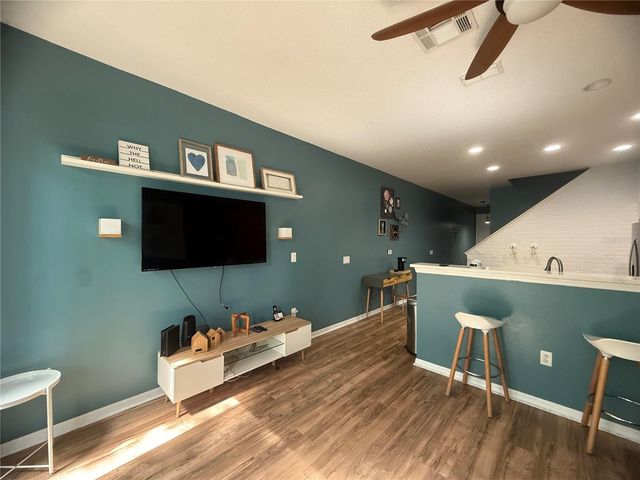 2672 MAYAGUANA STREET, Kissimmee, FL 34747