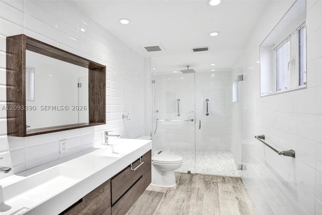 20100 NE 20th Ct, Miami, FL 33179